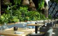 Bar, Cafe and Lounge 5 Dusit Thani Laguna Singapore
