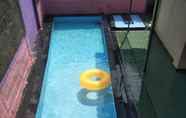 Swimming Pool 4 D Kir's Homestay	