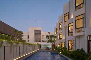 JW Naungan Co Living & Villas, Rp 468.850
