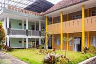 Exterior OYO 3699 Edotel Smkn 1 Cipanas Syariah