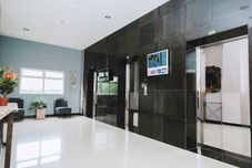 ロビー Apartment Gunung Putri Square by Sirooms Indonesia