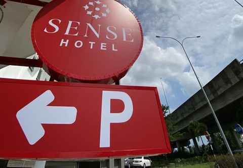 ภายนอกอาคาร Sense Hotel