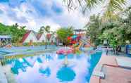 Kolam Renang 4 Pantai Suwuk River View Bungalow