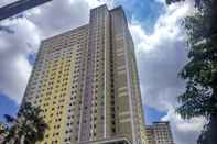 Bangunan Studio Best Deal Grand Emerald Apartment By Travelio