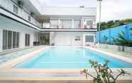 Swimming Pool 4 Sena Gladyz Suites