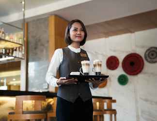 Lobby 2 Melia Yangon Hotel