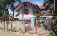 Bangunan 2 Colors Mansion