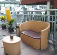 ล็อบบี้ 4 Comfy Studio at Beverly Dago Apartment near ITB By Travelio