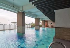 สระว่ายน้ำ 5 Apartment Tamansari Panoramic by Narel