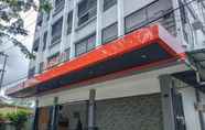 Luar Bangunan 5 OYO 3729 Cattail Guest House