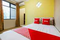 Bedroom OYO 3742 Good Sleep Balikpapan