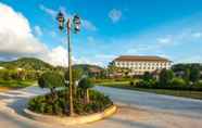 Luar Bangunan 5 Swan Lake Hotel Sattahip