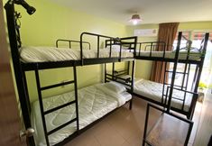 침실 5 Mon Hostel