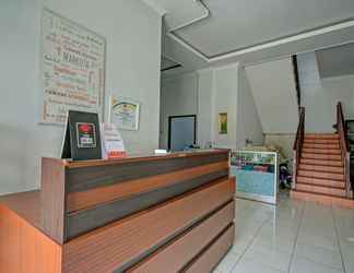 Lobby 2 OYO 3757 Mahkota Syariah Guesthouse