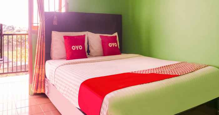 Kamar Tidur OYO 3744 D'akasia