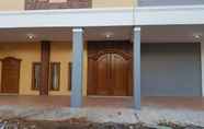 Exterior 3 OYO 3347 Latansa Luxury Syariah