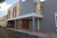 Exterior OYO 3347 Latansa Luxury Syariah