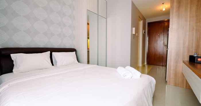 Kamar Tidur Studio Cozy Apartment at Signature Park Grande MT. Haryono By Travelio