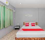 Bedroom 2 At Night Pranburi Hotel