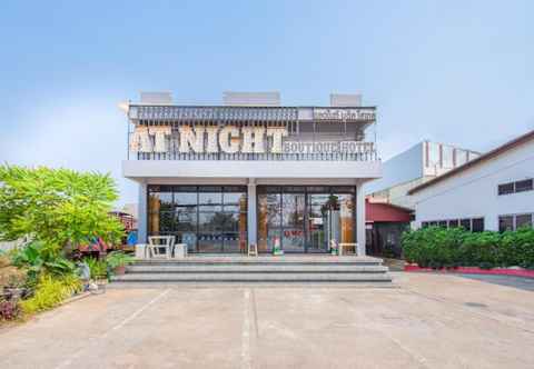 Exterior At Night Pranburi Hotel
