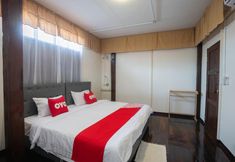 Bedroom 7 All Red Hostel