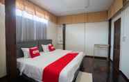 Kamar Tidur 7 All Red Hostel