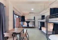 Bedroom 7 Green Light Cafe& Bed Hostel