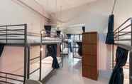 Bilik Tidur 3 Green Light Cafe& Bed Hostel