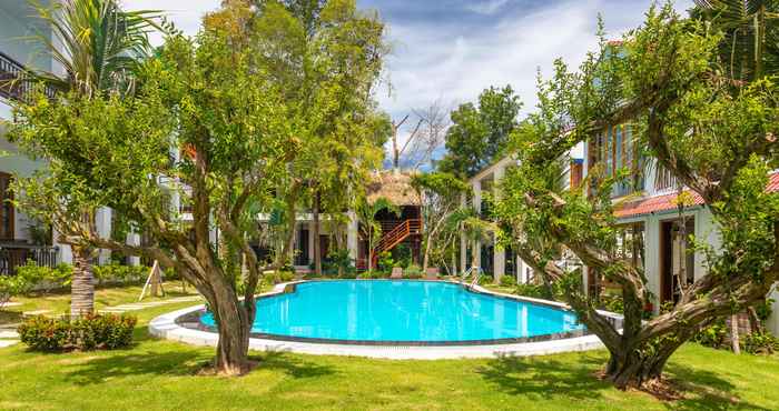 Swimming Pool Caesar Phu Quoc Hotel