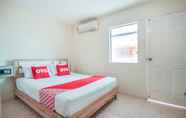 Bedroom 6 OYO 885 You And Me House