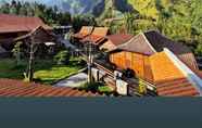 Luar Bangunan 7 Bawangan Bromo Hotel & Resto