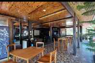 Bar, Kafe, dan Lounge Villa Matano Sorowako