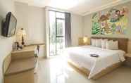Bedroom 6 Regantris Hotel Surabaya