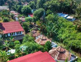 Exterior 2 Ayu Hotel Karimunjawa  