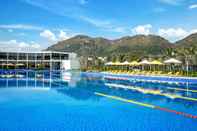 Swimming Pool Conifer Tourist - Oceanami Villas & Beach Club Long Hai