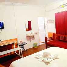 Bedroom 4 Guest House Guntari Cikarang