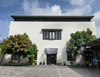 Luar Bangunan 2 Pucuk Matahari Family Guest House