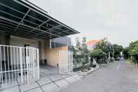 Exterior Kingston House Surabaya