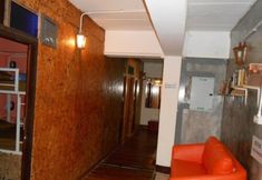 Lobi 6 The Living Place