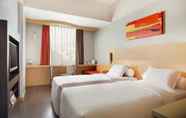 Kamar Tidur 2 Sentral Cawang Hotel