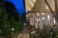 Exterior Chaithalay Khanom Resort