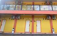 Luar Bangunan 3 Kelapa Gading Guesthouse