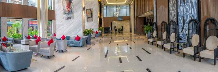 Lobby Ramada Hotel & Suites by Wyndham Halong Bay View