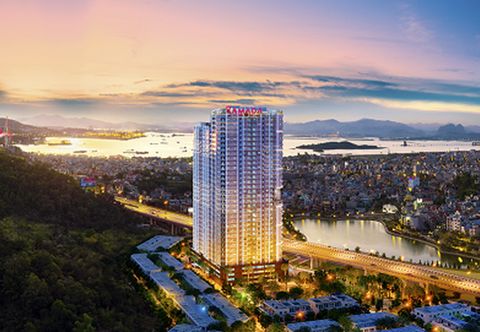 Bên ngoài Ramada Hotel & Suites by Wyndham Halong Bay View
