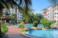 Swimming Pool PD Perdanas Condo Resort