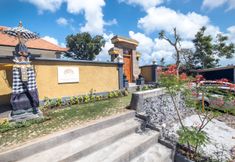 Exterior 3 Geranyam Guest House