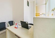 Lobby 5 OYO 3495 Menjangan Residence at De Priok