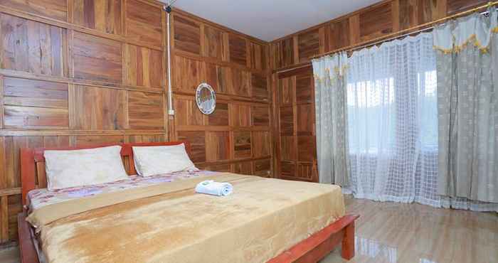 Bedroom Omah Kayu