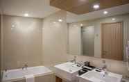 In-room Bathroom 5 ASTON Kemayoran City Hotel