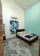 BEDROOM BEE RIZQIE HOMESTAY